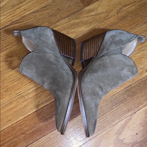 marc fisher dalar bootie